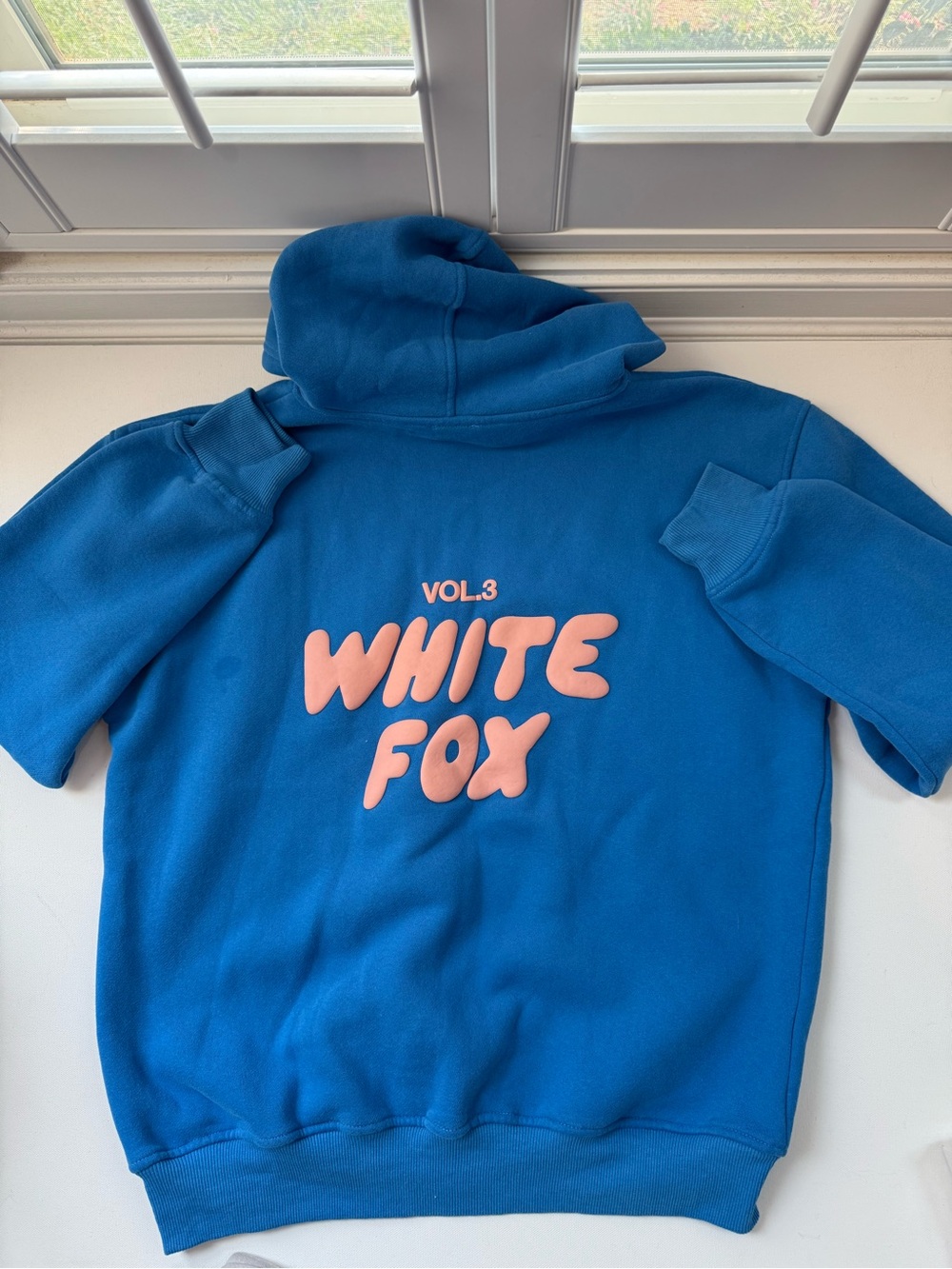 White Fox Boutique Vol. 3 Oversized Hoodie Blue Pink Puff Print S/M Cozy Fleece